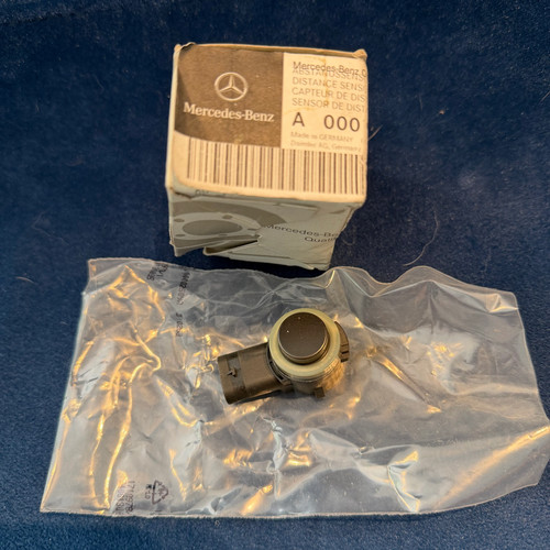 Mercedes parking sensor - parking,