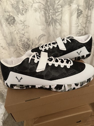 Velaasa stones throwing shoes - stones,