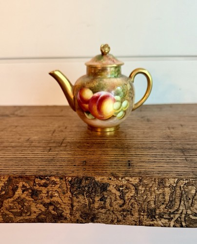 Royal worcester miniature tea - royal, worcester-miniature