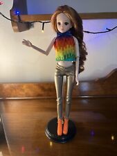  Cute 30cm BJD Fashion Doll & Bespoke Outfit. Wavy Hair & Brown Eyes. 