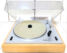 Yamaha YP400 Turntable With