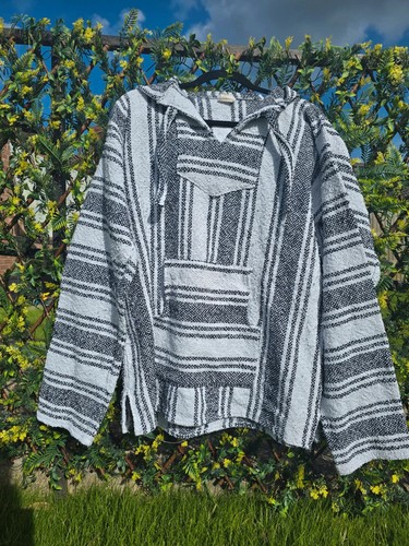 Black and white hippy - , jumper