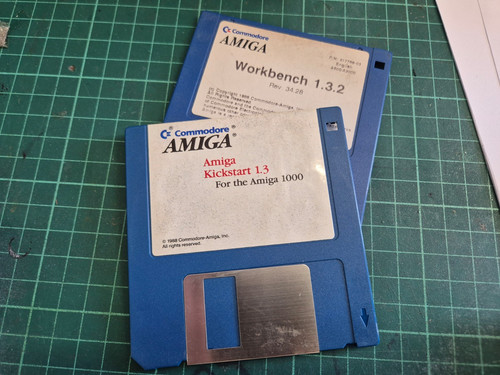 Amiga 1000 kickstart disk - amiga,