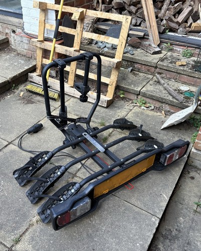 Bikes cycle carrier - cycle, towbar