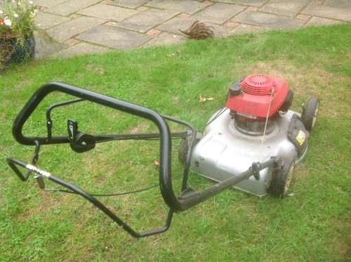 Honda petrol lawn mower - petrol,