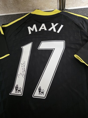 Maxi rodriguez signed - maxi,