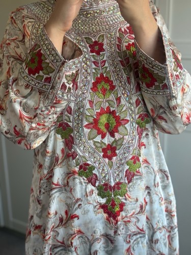 Italian silk mukhawar flower - italian,