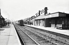 2 X 35mm NEGATIVE WINCOBANK STATION SHEFFIELD TAKEN 1947 PERM CLOSED 2/4/1956
