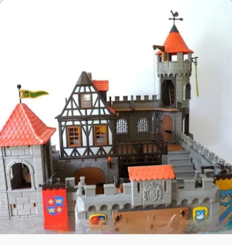 Knights castle vintage - knights',