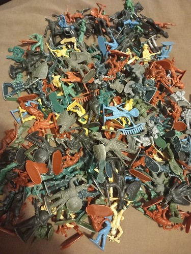 Large bundle lot vintage army - ,