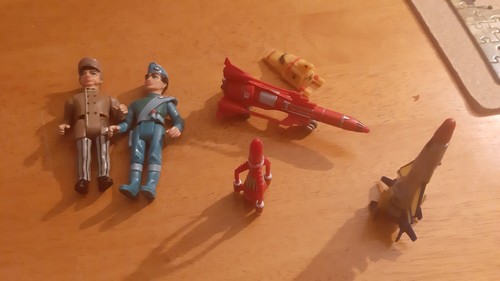 Thunderbirds figures and - thunderbirds,
