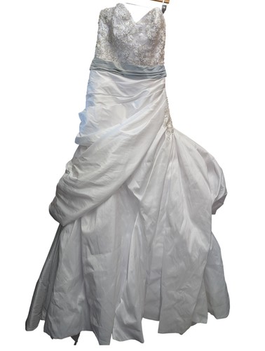 Benjamin roberts wedding gown - benjamin,