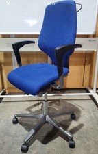 Blue Giroflex G64 Ergonomic