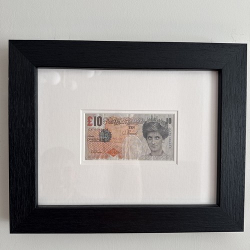 Banksy faced tenner - banksy,
