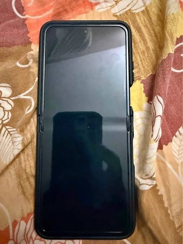 Motorola razr flip unlocked - flip,