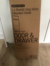 Marletti Gloss White Door & Drawer Front. 300mm Wide x 2.