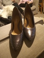 New Women's Size 7 Leather Gun Metal Colour, Snake Skin Pattern Slip On Heel....