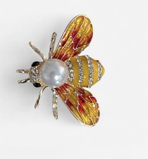 Art Nouveau Style BEE