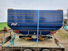 KRM bogballe fertiliser spreader M3W 