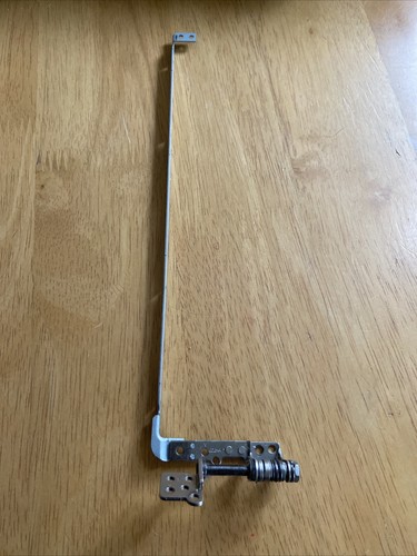 G7000 left screen hinges - left,