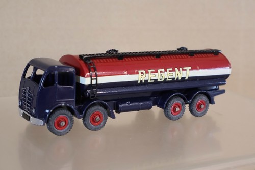 Dinky toys 942 painted - toys, re