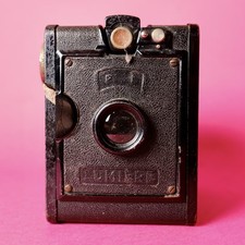 Lumiere Scoutbox Medium Format 120 Roll Film Box Camera Fair Working Condition