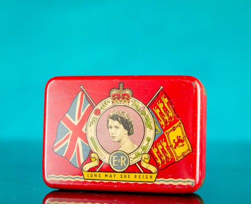 Vintage queen elizabeth - queen,