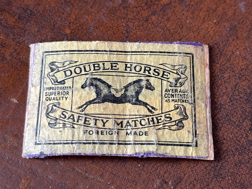 Old match box top - match, double