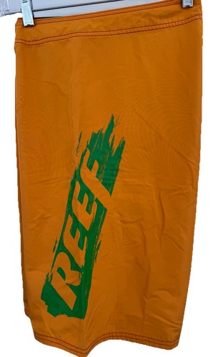 Vtg y2k reef - board, shorts