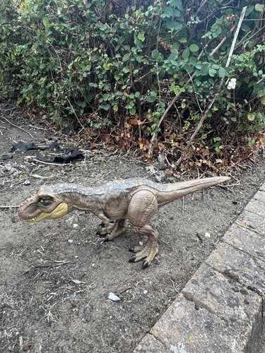 Jurassic world camp - jurassic, cretaceous