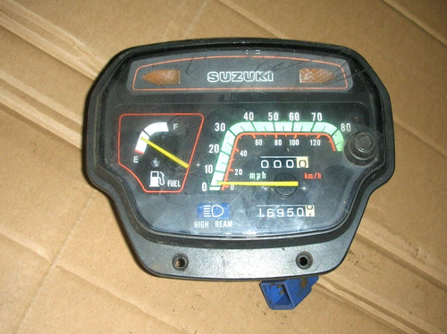 Suzuki 125 roadie speedo - suzuki,