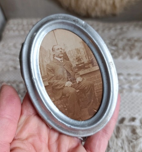 Vintage antique 1800 - 's, tin