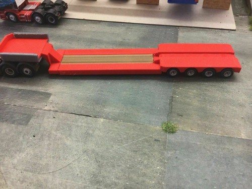 Extendable low loader - 1:76,