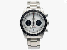 TUDOR Black Bay White
