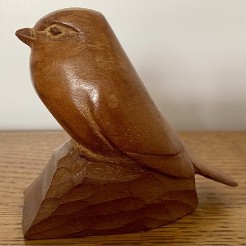 Woodcarving greenfinch in - woodcarving, of