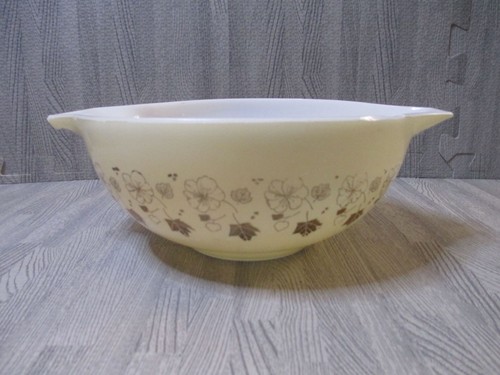Pyrex wild rose - wild, cinderella