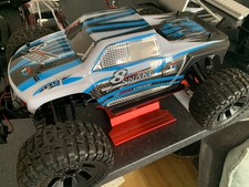 DEERC 9200E 4 WD RC Car + extras including New Tamiya Torque Tuned Motor. VGC.
