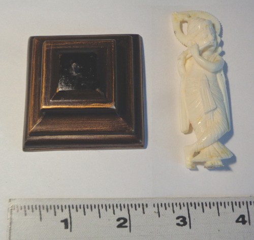 Nice small antique carved - nice,