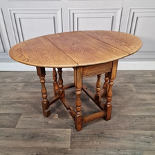 Vintage oak side table - oak,