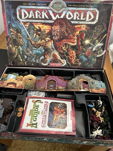 Waddingtons vintage dark world - dark,