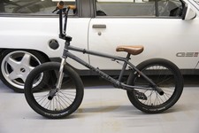 Custom BMX united frame cinema hubs, odyssey r32 fork, wtp bars, la guardia 
