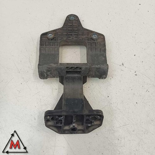 Right boot hinge 5010468880