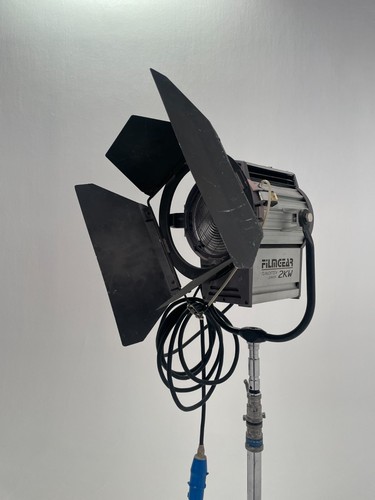 Filmgear tungsten fresnel - filmgear,