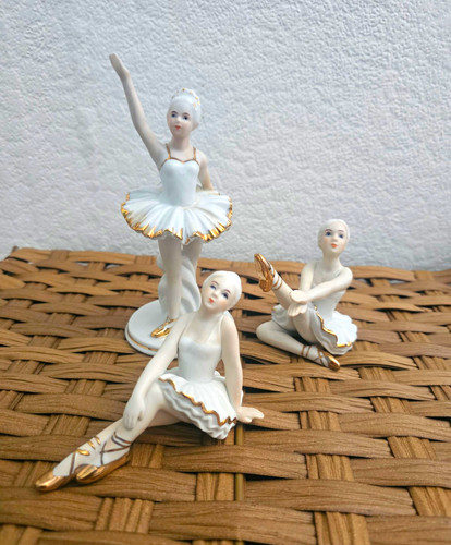Unmarked porcelain ballerina - unmarked,