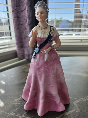 Royal doulton figurine - figurine, hm