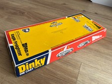 Dinky 360 - Eagle Freighter - space 99 - original box base