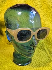 Vintage 90s Style Bug Eye