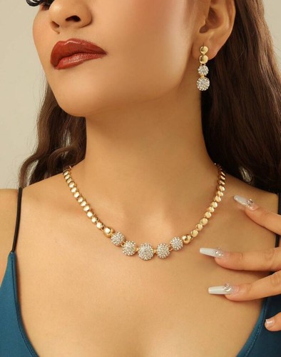 Gold plated rhinestone round - plated,