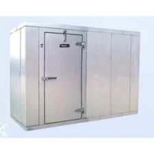 No floor walk in cooler 14*9*8