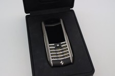 VERTU Ascent Ti x Ferrari